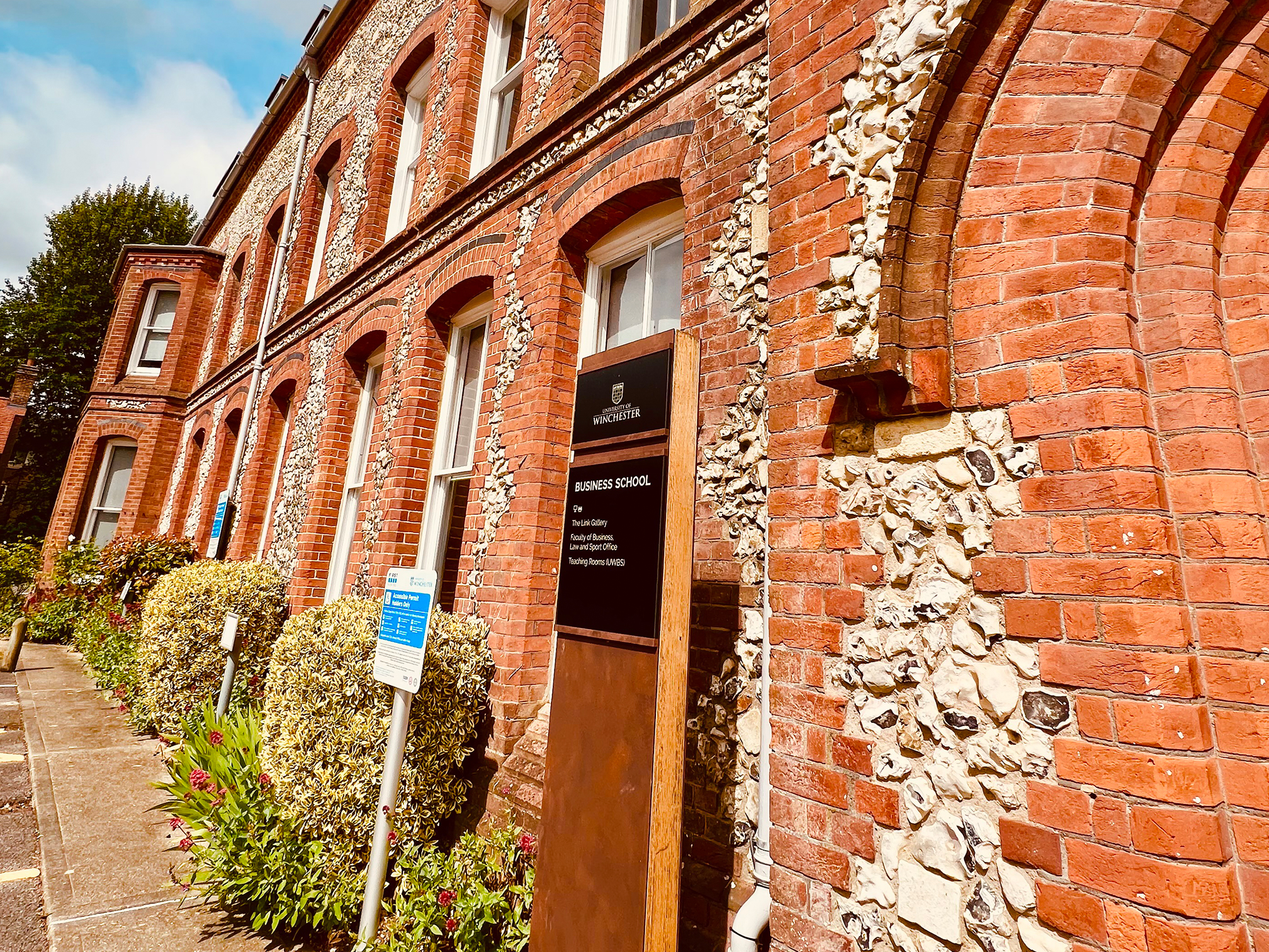 westdownsbusiness Steven Northam | Academic Teaching & Research | UK